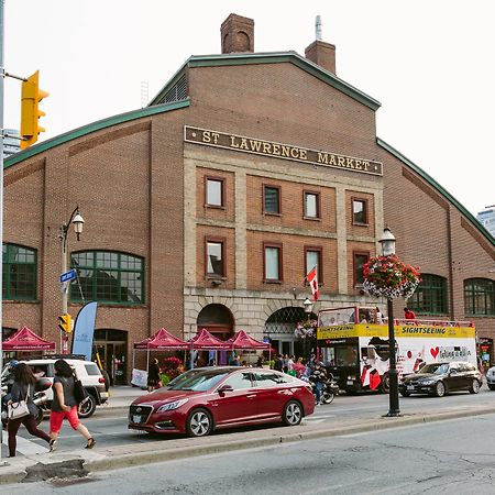 Quickstay - Classic & Trendy Yorkville Condo Toronto Extérieur photo